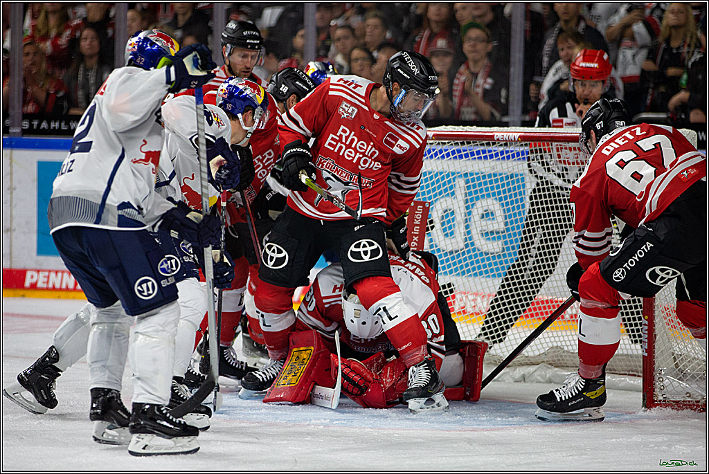 PENNY DEL; Koelner Haie- EHC Muenchen; Koeln, 15.09.2022